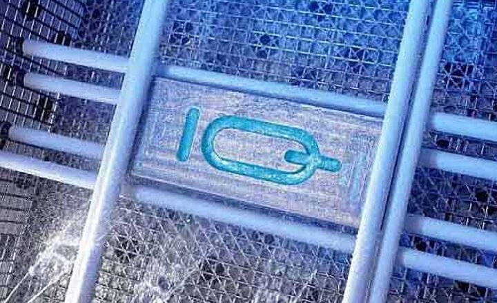 Lösemittelhaltige Reiniger